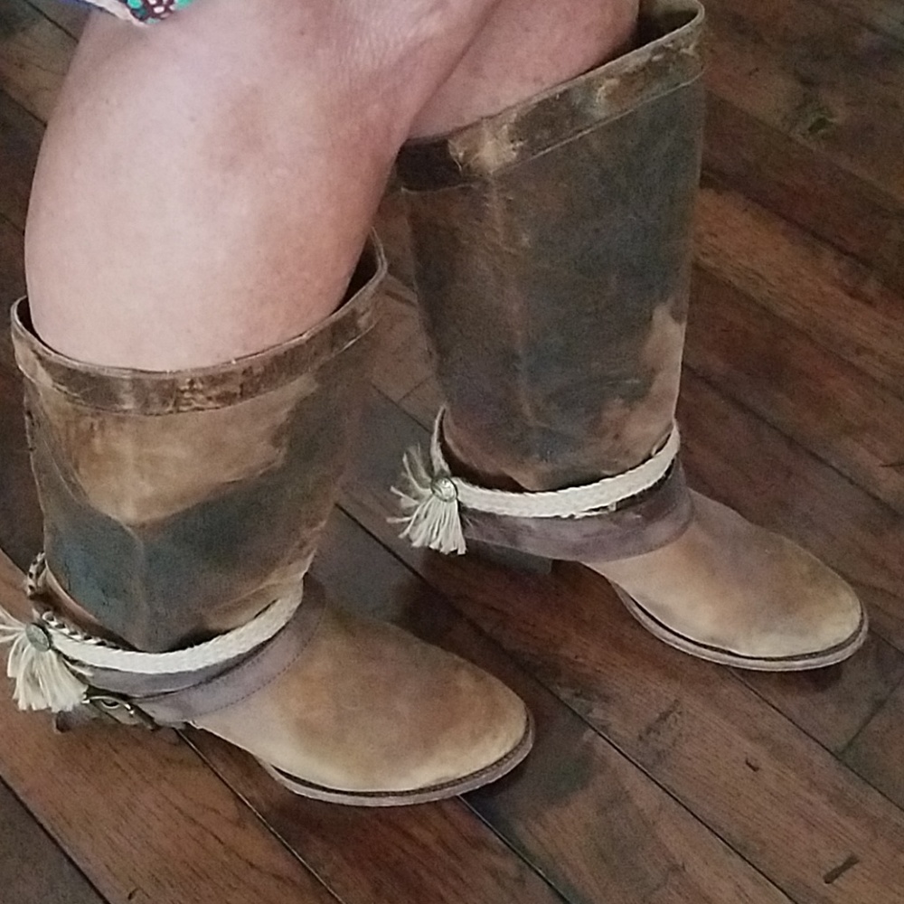 Corral Distressed Boot - image 7